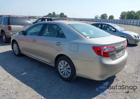 2013 Toyota Camry Le z USA, uszkodzony, nr VIN 4T4BF1FK6DR325435